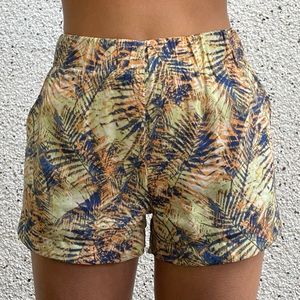 Palm tree printed shorts with pockets by Noul
